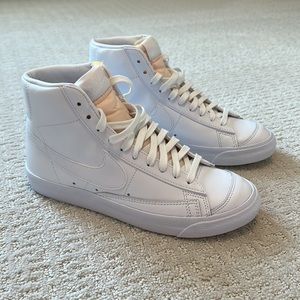 Nike Women's Blazer Mid '77 Sneakers in White